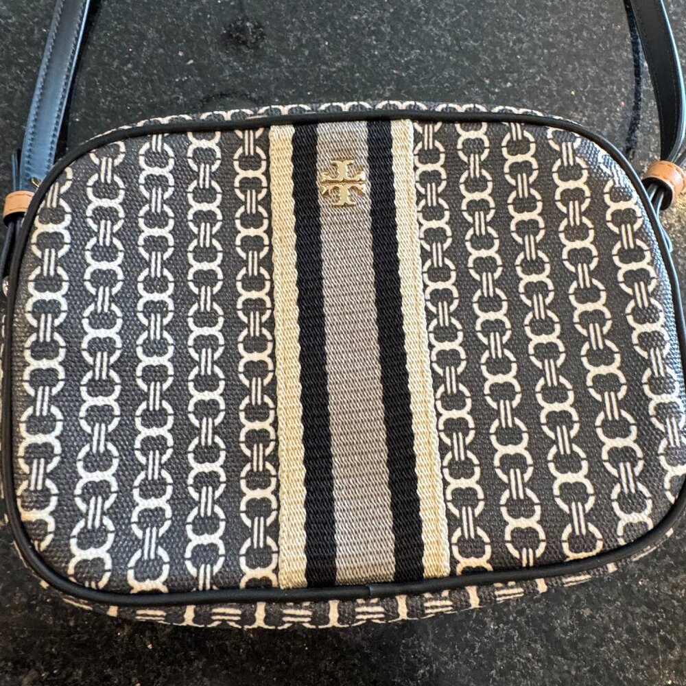 Tory Burch Black Gemini Link Crossbody Bag - Like New - Picture 3 of 13